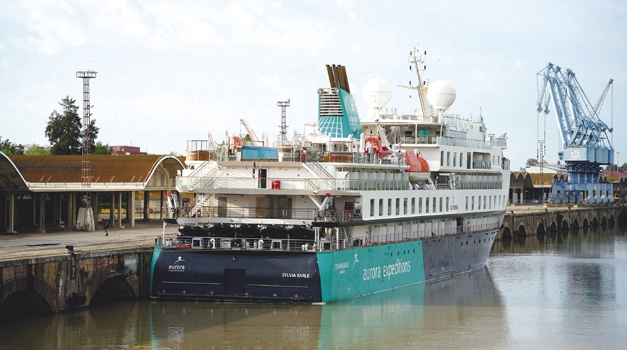El Puerto de Sevilla suma una nueva escala con el crucero “Sylvia Earle”