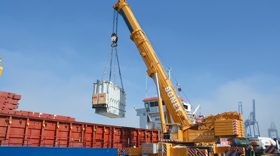 Gr&uacute;as Bonet coordina el transporte entre Italia y Espa&ntilde;a de un transformador de 96 toneladas