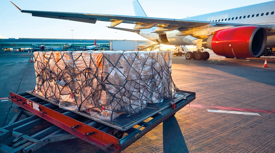 La carga aérea cierra 2025 por todo lo alto