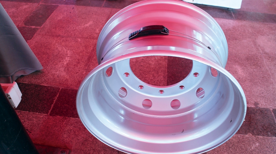 Goodyear lanza un sensor para monitorizar los neum&aacute;ticos y evitar los accidentes previsibles