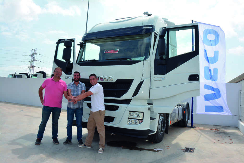 Transcont facilita la adquisici&oacute;n del modelo Stralis HI-WAY de IVECO a sus asociados