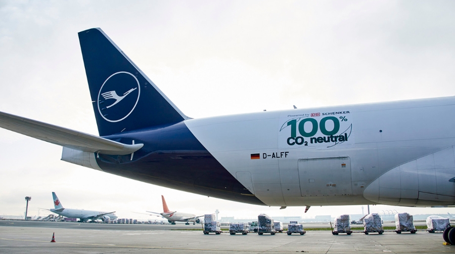 Despega el primer vuelo de carga sin CO2 de la historia
