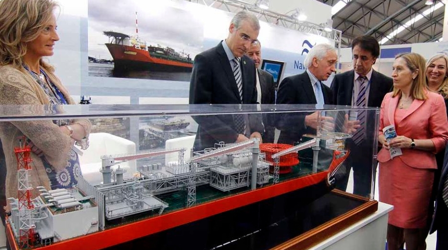 Fomento propondr&aacute; a Vigo para albergar uno de los puntos de suministro de GNL en Espa&ntilde;a