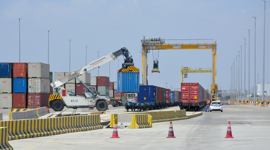 Valenciaport dispara su tráfico ferroviario a la espera de la reapertura de la línea con Zaragoza