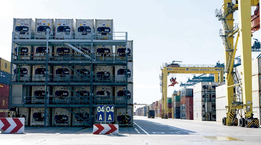 El Puerto de Valencia cuenta con 3.250 conexiones reefer en sus terminales.