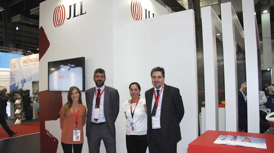 JLL