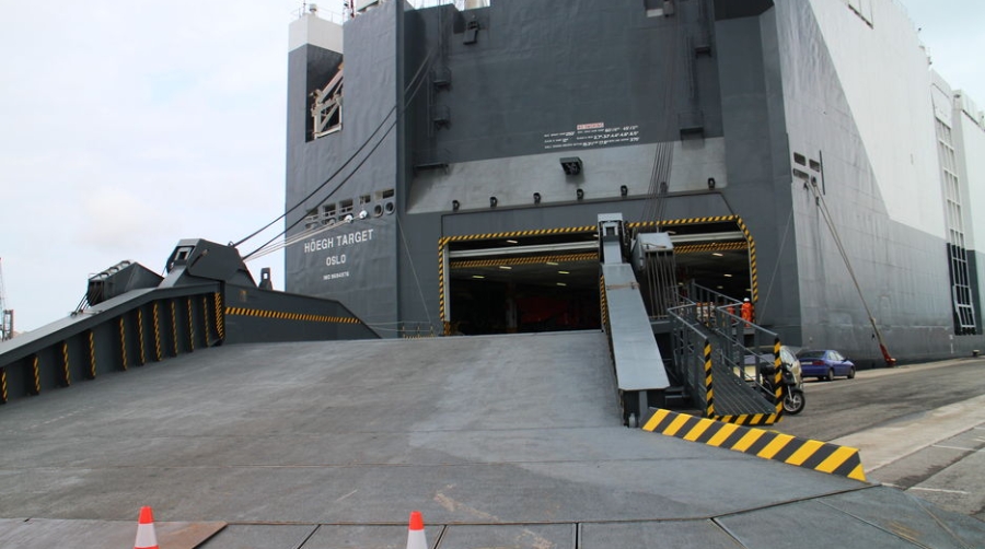 El tr&aacute;fico portuario se frena en julio y deja el crecimiento acumulado en el 3,09%