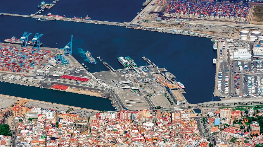 En 2024, los puertos españoles movieron un volumen total de 557,8 millones de toneladas.