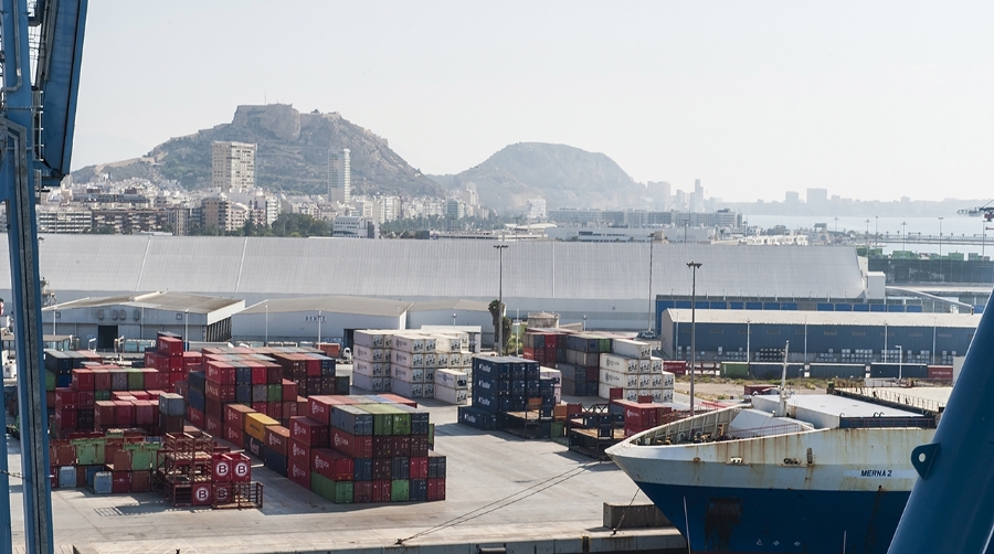 El Puerto de Alicante avanza hacia la consecución de su proyecto Smart Port.