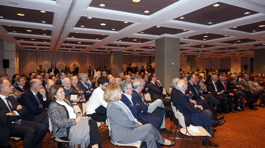 &quot;Valenciaport est&aacute; en una encrucijada que va a definir su futuro para siempre&quot;