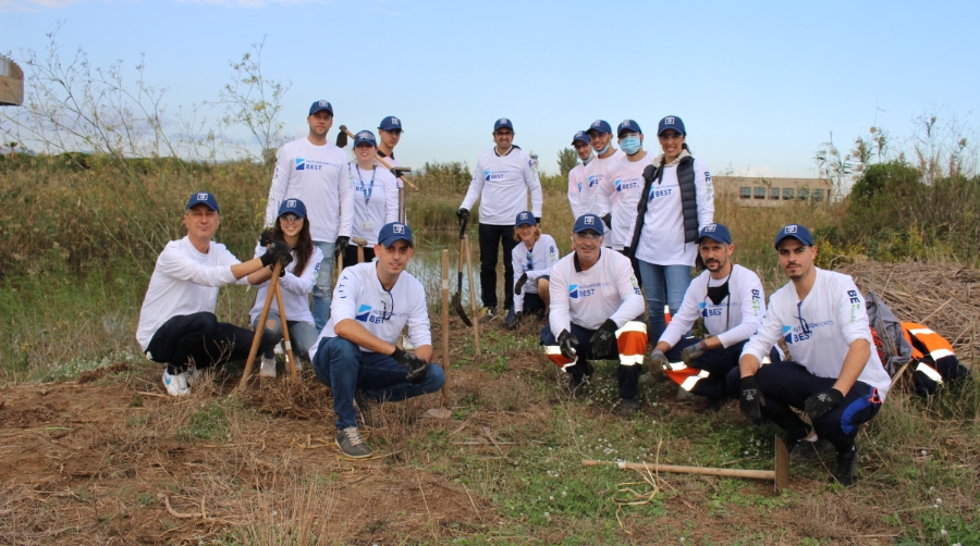 Equipo de BEST participantes en la campaña Go Green 2021.