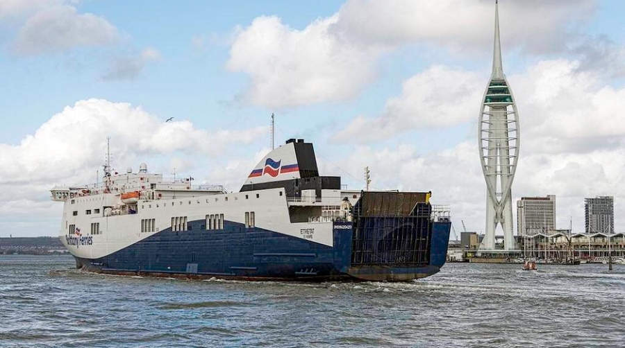 El &quot;Etretat&quot; completa el servicio de pasaje y flete de Brittany Ferries en el Arco Atl&aacute;ntico