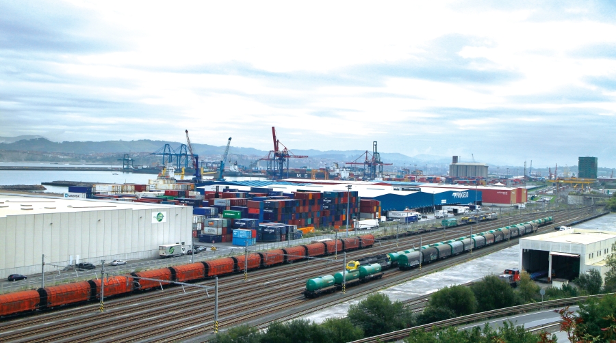 La VSF mejorará la conexión ferroviaria del Puerto de Bilbao con los corredores peninsulares y europeos. Foto J.P.