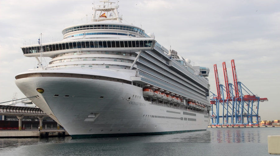 Primera escala en el Puerto de M&aacute;laga del &ldquo;Emerald Princess&rdquo;