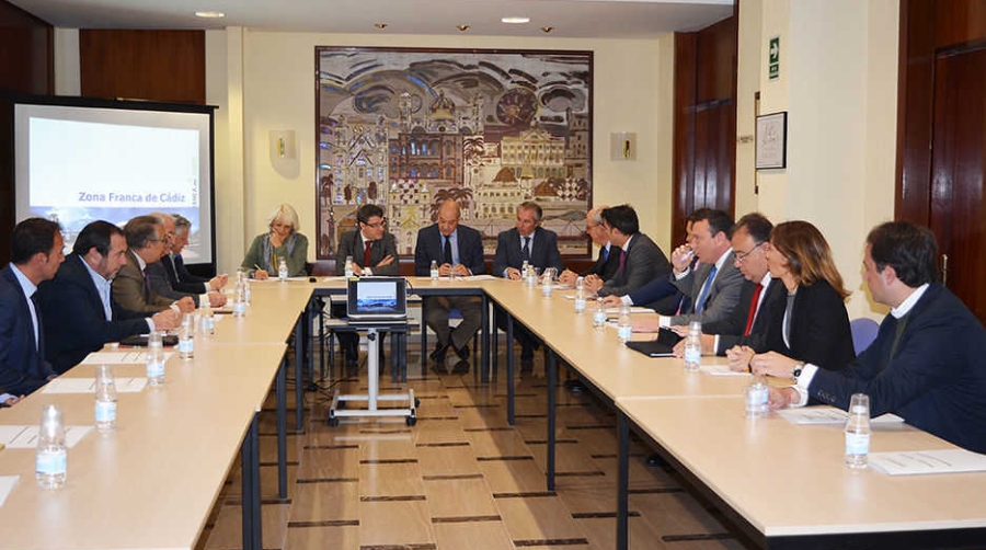 El jefe de la Oficina Econ&oacute;mica de Moncloa visita la Zona Franca de C&aacute;diz