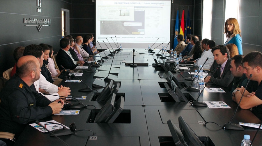 Puertos del Estado presenta en Melilla los sistemas m&aacute;s avanzados para la vigilancia del estado del mar