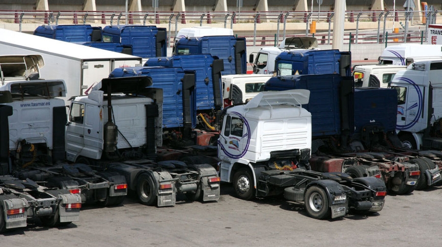 Fetransa lamenta que Fomento "imponga"&nbsp;el documento de control para el transporte