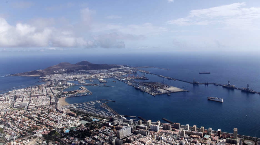 La Autoridad Portuaria de Las Palmas contin&uacute;a mejorando sus resultados y hasta julio se han movido por sus muelles 15.604.376 de toneladas.