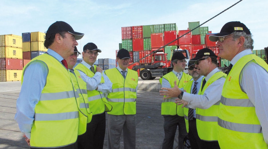 Los puertos de Alicante y Pasaia estrechan relaciones