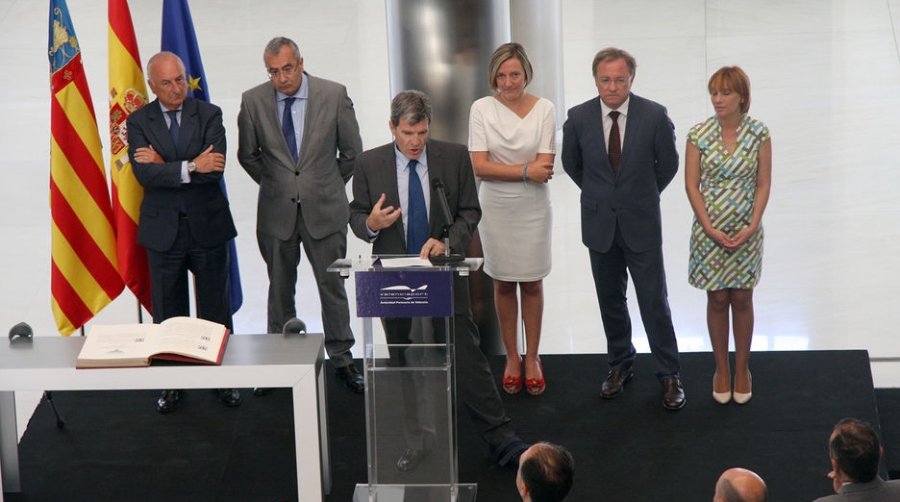 Mart&iacute;nez: &quot;Hoy somos l&iacute;deres en contenedores pero ambicionamos ser los primeros tambi&eacute;n en eficacia, costes y competitividad&quot;