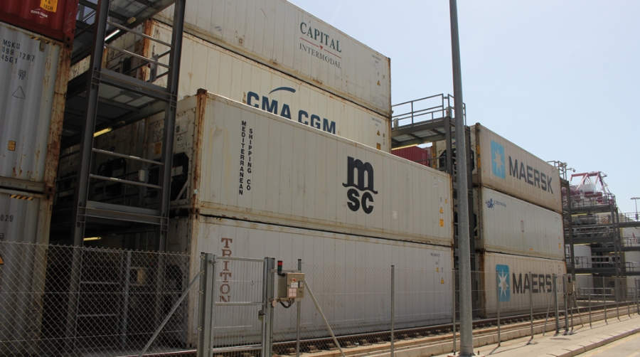 Las terminales del Puerto de Barcelona multiplican sus conexiones reefer
