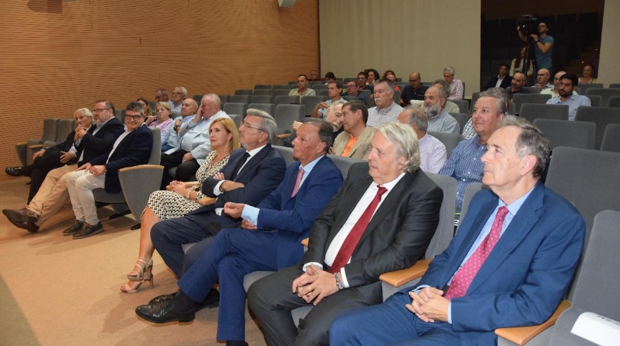 La FVET urge al Consell a activar más zonas seguras de aparcamiento para el transporte