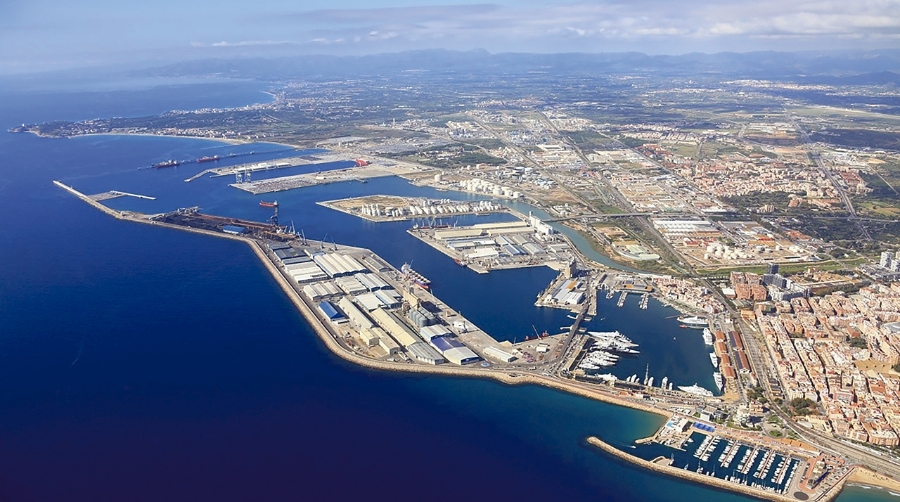 El estudio destaca que Tarragona se mantiene como un puerto de dimensión media-alta.