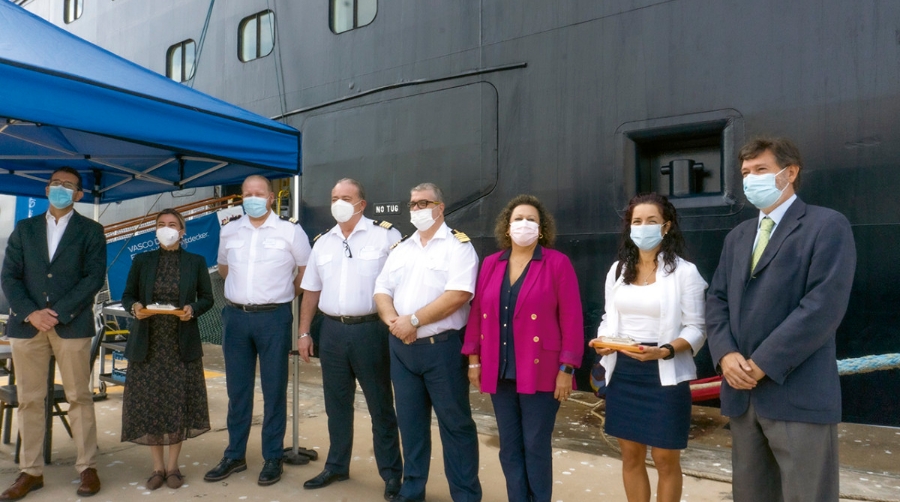 El Puerto de Cartagena recibe la llegada simult&aacute;nea de 3.000 cruceristas