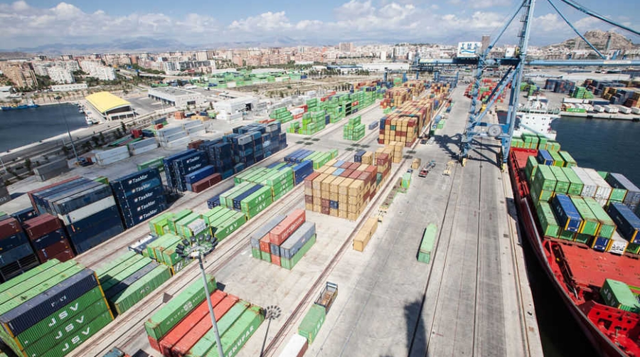 Alicante: despegue portuario