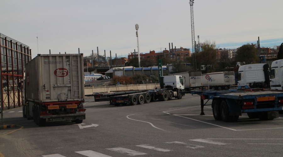 La demanda de empleo de conductores de camiones retrocedi&oacute; en 2014 un 16,64%