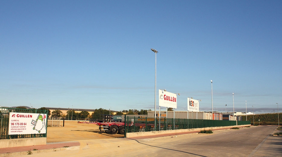 Grupo Guill&eacute;n inaugura una campa de 12.000 metros cuadrados en Alginet destinada a la venta de semirremolques