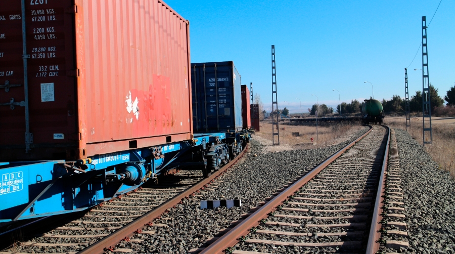 Los trenes de mercancías, a la espera de que el colapso circulatorio permita recuperar la normalidad