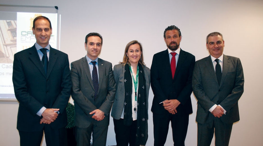 Cantera de profesionales y foro de conocimiento