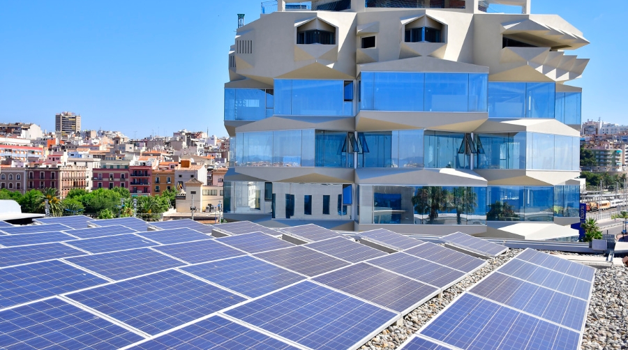Port de Tarragona producir&aacute; el 26% del consumo el&eacute;ctrico del Moll de Costa con energ&iacute;a solar