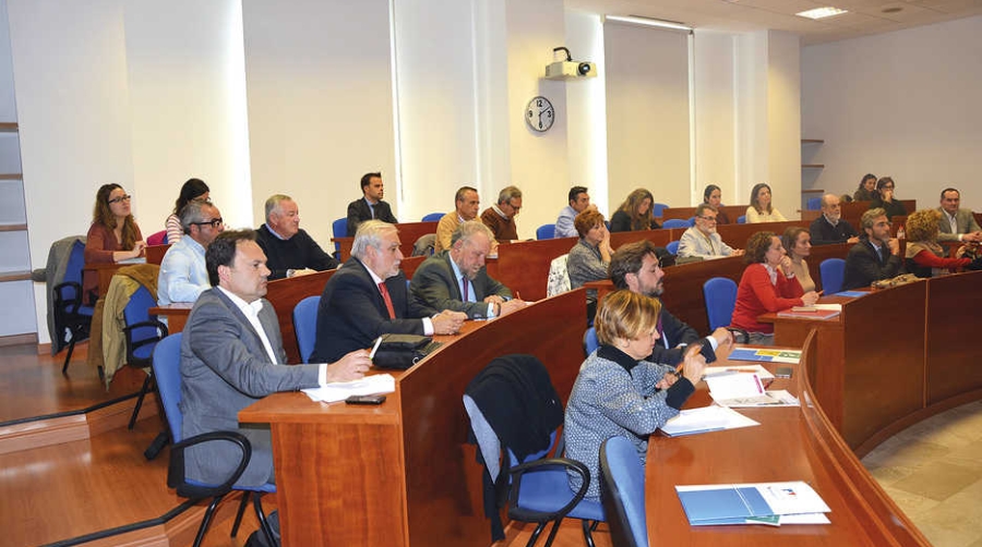 La comunidad log&iacute;stica valenciana se interesa por los pormenores de la aplicaci&oacute;n pr&aacute;ctica del e-maritime