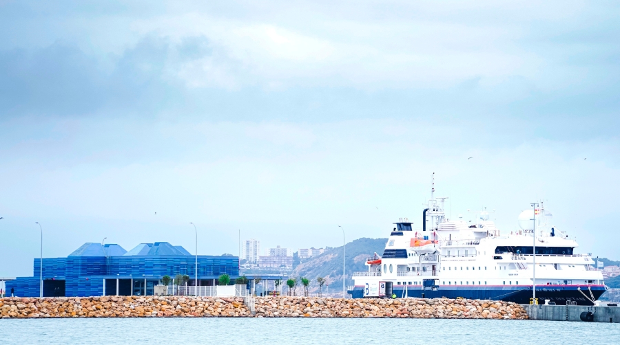 La descarbonización en el Puerto de Tarragona toma impulso con los primeros trabajos de los OPS y nuevas licitaciones abiertas