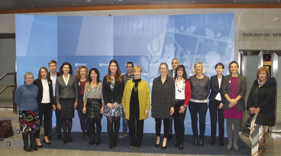La jornada puso de relieve la elevada concienciaci&oacute;n entre los actores vascos actores del transporte sobre la necesidad de introducir a perspectiva de g&eacute;nero en este sector. Foto J.P.