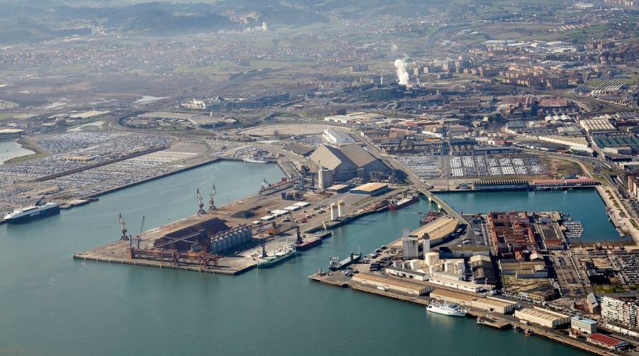 El tr&aacute;fico de mercanc&iacute;as del Puerto de Santander incrementa un 25% hasta julio&nbsp;