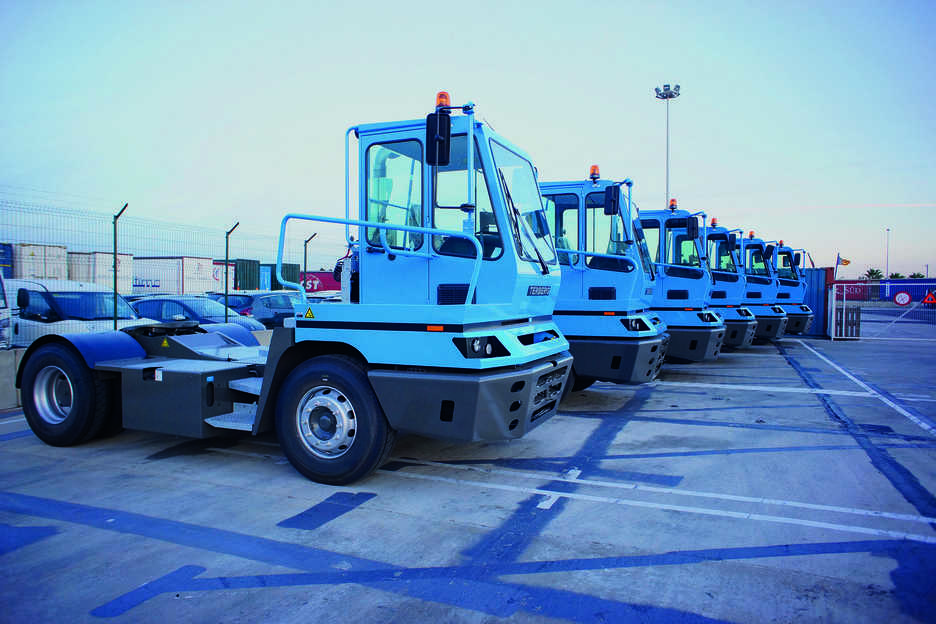 TCV Stevedoring refuerza su operativa con la incorporaci&oacute;n de nueva maquinaria