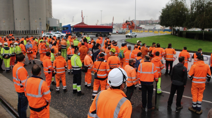 La estiba de Bilbao afronta ahora el reto de no cerrar en falso su huelga m&aacute;s larga