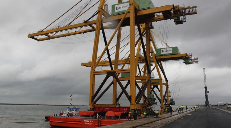 Concasa adquiere dos gr&uacute;as de gran tonelaje para aumentar el movimiento de contenedores en el Puerto de Huelva