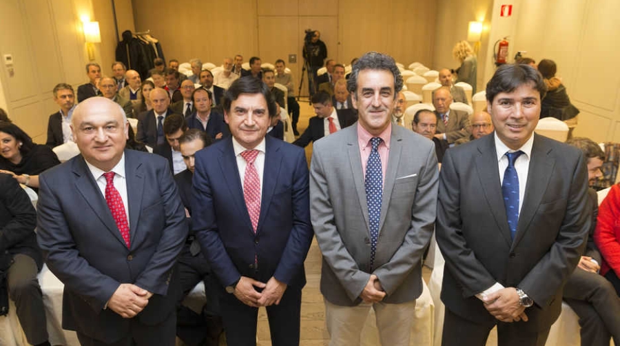 La AP de Santander se reivindica ante Madrid y dice recibir inversiones de &quot;puerto secundario&quot;