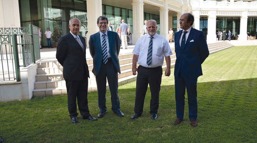 Mart&iacute;nez solicita la colaboraci&oacute;n del sector del amarre para &quot;poder hacer una oferta competitiva&quot;