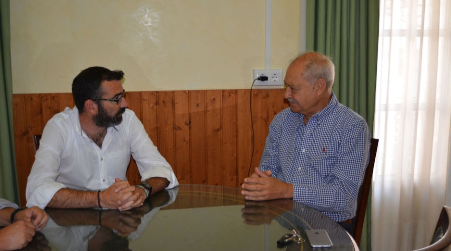 El delegado de la Zona Franca de C&aacute;diz se re&uacute;ne con el alcalde de Alcal&aacute; de los Gazules