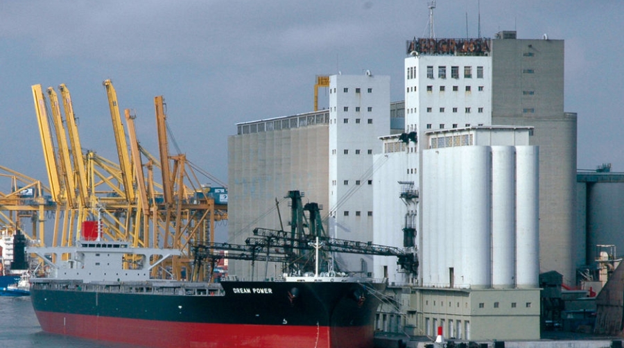 El Puerto de Barcelona bonifica el tr&aacute;fico de productos agroalimentarios