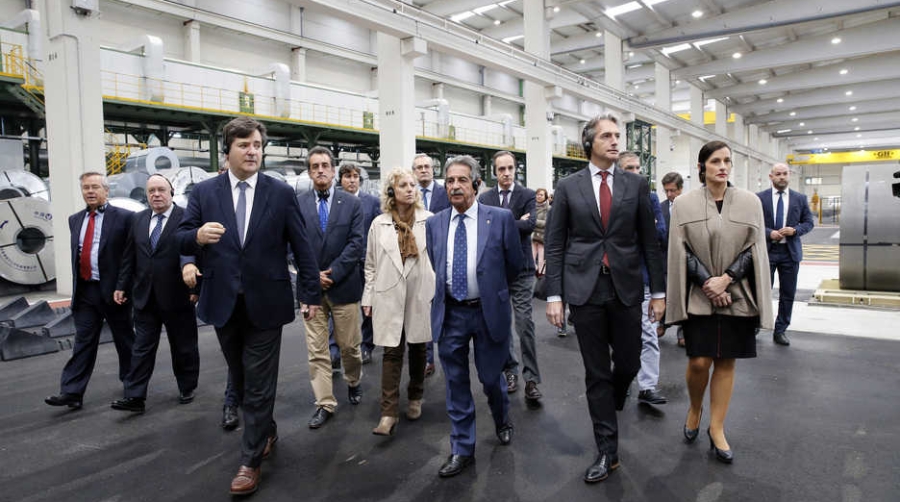 Santander Coated Solutions crece en el puerto