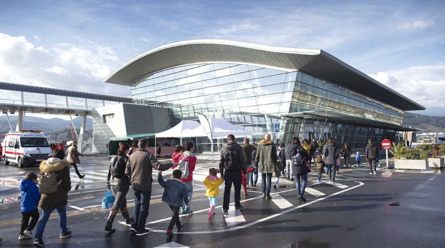 La terminal de cruceros de Getxo se convierte por un d&iacute;a en un parque tem&aacute;tico sobre el Puerto de Bilbao