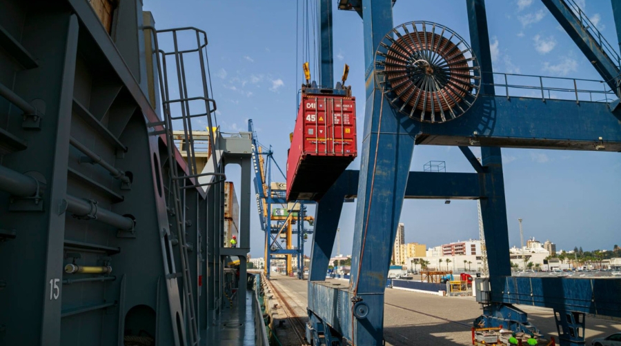 El Puerto de C&aacute;diz aument&oacute; sus tr&aacute;ficos un 15% en el primer semestre