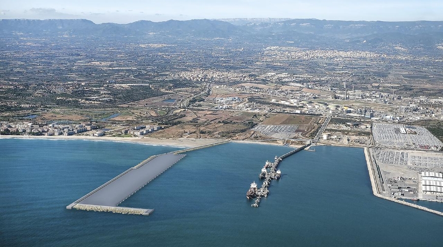 Esta obra permitirá el desarrollo de nuevos espacios en una zona del puerto hasta ahora expuesta a las inclemencias meteorológicas.