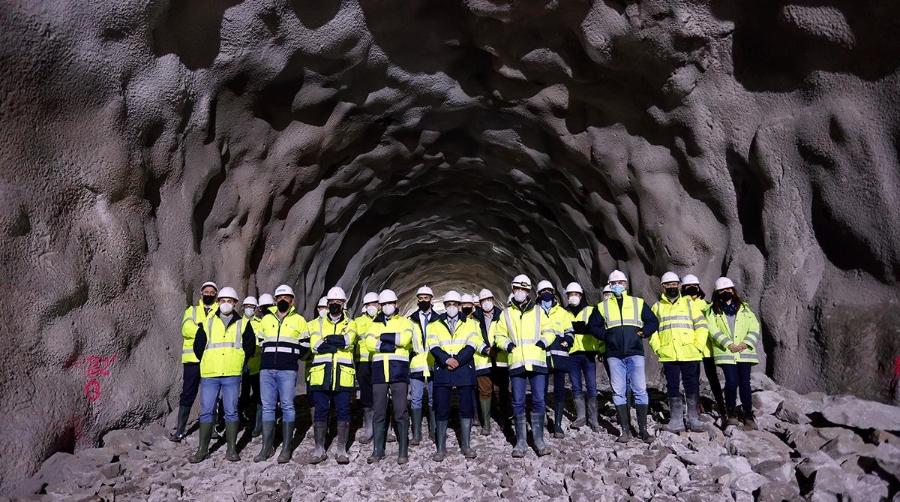 La excavación del túnel ferroviario al puerto exterior de Ferrol alcanza el cale